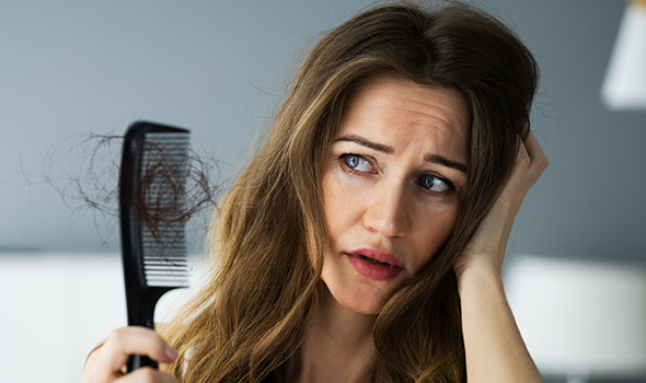 دلیل ریزش مو شدید در زنان