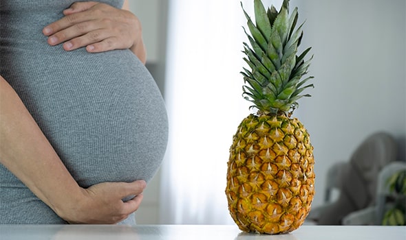 آناناس در ماه آخر بارداری