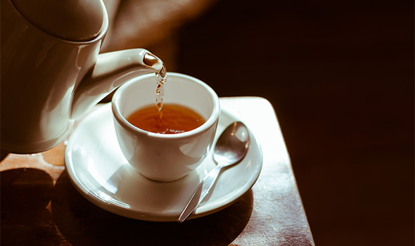 مصرف چای بر جذب لووتیروکسین تأثیر می گذارد